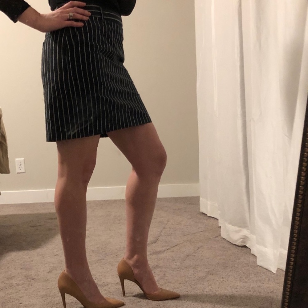 Tommy Hilfiger | black/white pinstriped mini